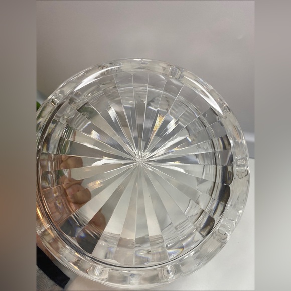 Waterford 7" Round Bowl- Bow Tie  Design - Picture 4 of 8